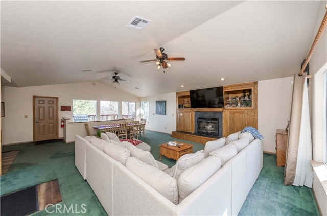 Detail Gallery Image 27 of 56 For 1396 La Crescenta Dr, Big Bear City,  CA 92314 - 3 Beds | 2 Baths