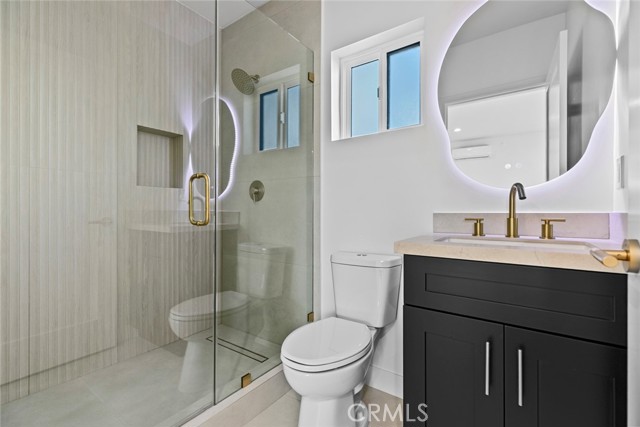 Detail Gallery Image 44 of 49 For 8321 Outland View, Sun Valley,  CA 91352 - 3 Beds | 4 Baths