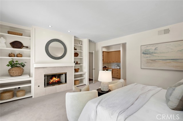 6 Rue Marseilles, Newport Beach CA: https://media.crmls.org/medias/a145b87f-e023-4fb0-88e6-abd9ad09f648.jpg