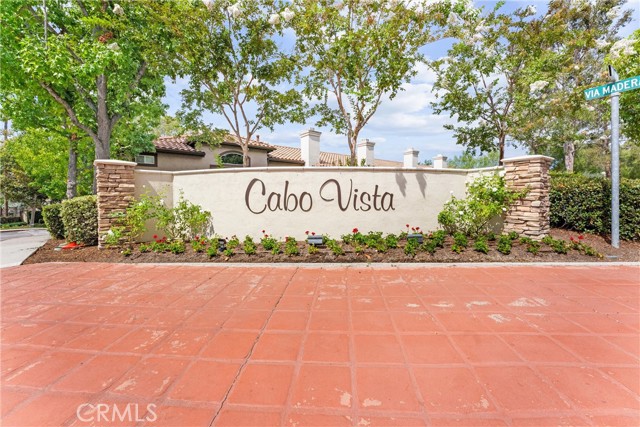4 Paseo Del Sol, Rancho Santa Margarita CA: https://media.crmls.org/medias/a146813c-2808-4e66-aee6-29f83c09745f.jpg