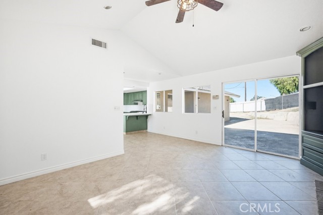 17380 Mockingbird Canyon, Riverside CA: https://media.crmls.org/medias/a147768c-19ec-4dbd-975b-6c3c5f61317f.jpg