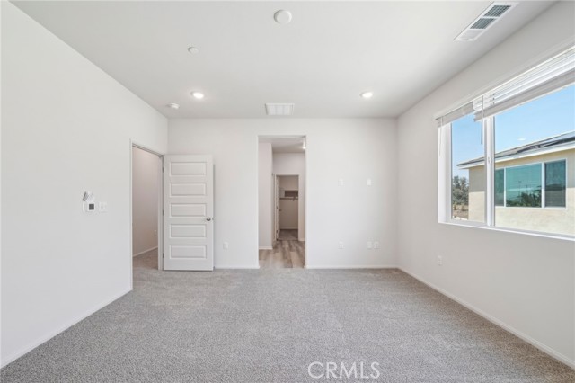 2097 Bergamot Street, Redlands CA: https://media.crmls.org/medias/a1480282-ca25-42ee-b54c-635eb89b936a.jpg