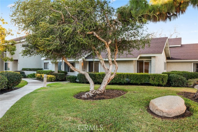 Detail Gallery Image 1 of 20 For 3 Mirror #40,  Irvine,  CA 92604 - 3 Beds | 2 Baths