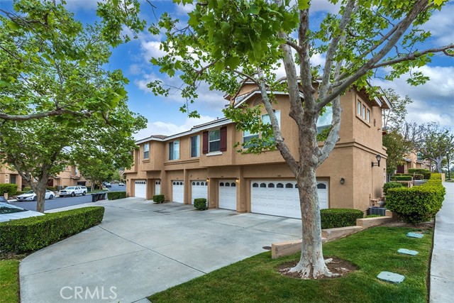 1010 S Gibraltar Avenue, Anaheim CA: https://media.crmls.org/medias/a1483795-9397-4bf8-91c6-4bcf5852120e.jpg