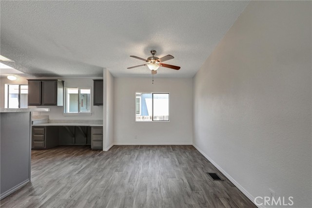 Detail Gallery Image 17 of 45 For 80 E Dawes St #138,  Perris,  CA 92571 - 3 Beds | 2 Baths