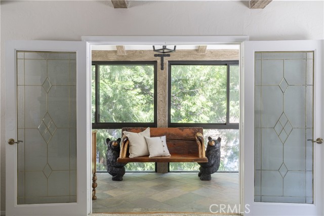 262 State Highway 173, Lake Arrowhead CA: https://media.crmls.org/medias/a148a995-28dc-4c76-a75b-af6d05bbcf00.jpg