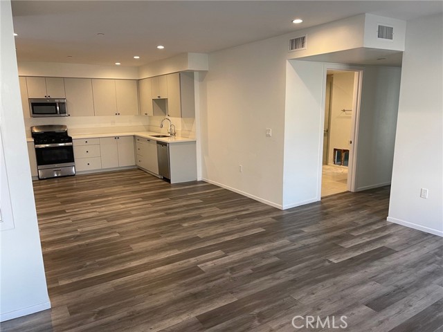 Spacious kitchen/living room