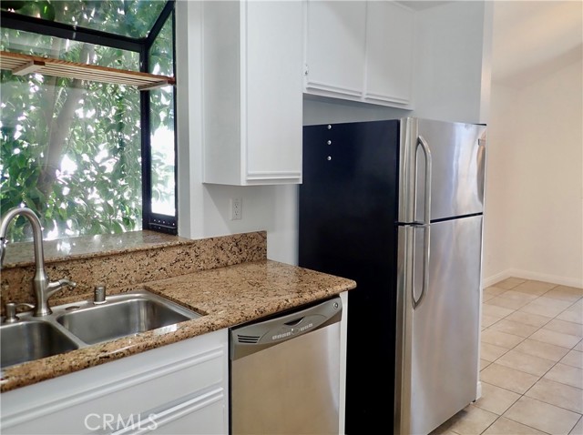 4275 Las Virgenes Road, Calabasas CA: https://media.crmls.org/medias/a14b1463-f7ae-4086-bfc8-9c70781d723a.jpg