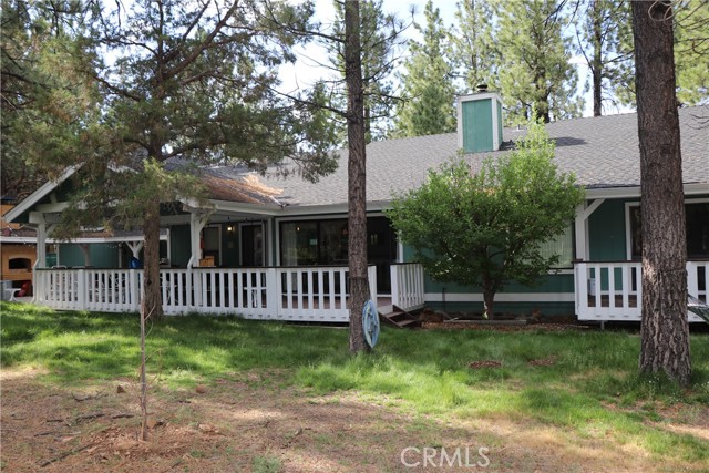 Detail Gallery Image 2 of 59 For 2474 Oak Ln, Big Bear City,  CA 92314 - 3 Beds | 2/1 Baths