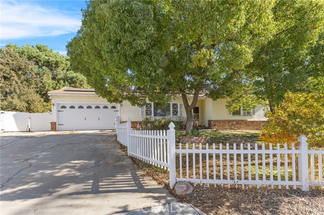 Detail Gallery Image 1 of 10 For 11849 Adams Ct, Yucaipa,  CA 92399 - 2 Beds | 1 Baths