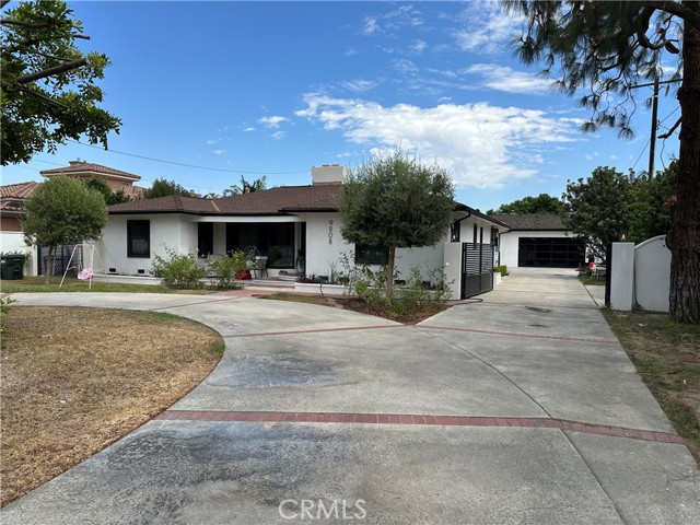 Detail Gallery Image 1 of 5 For 9808 Downey Ave, Downey,  CA 90240 - 3 Beds | 4 Baths