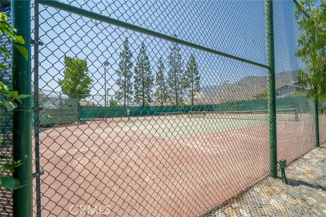 270 Fern Court, Azusa CA: https://media.crmls.org/medias/a14c73b4-61ce-494d-8504-b36b02535570.jpg
