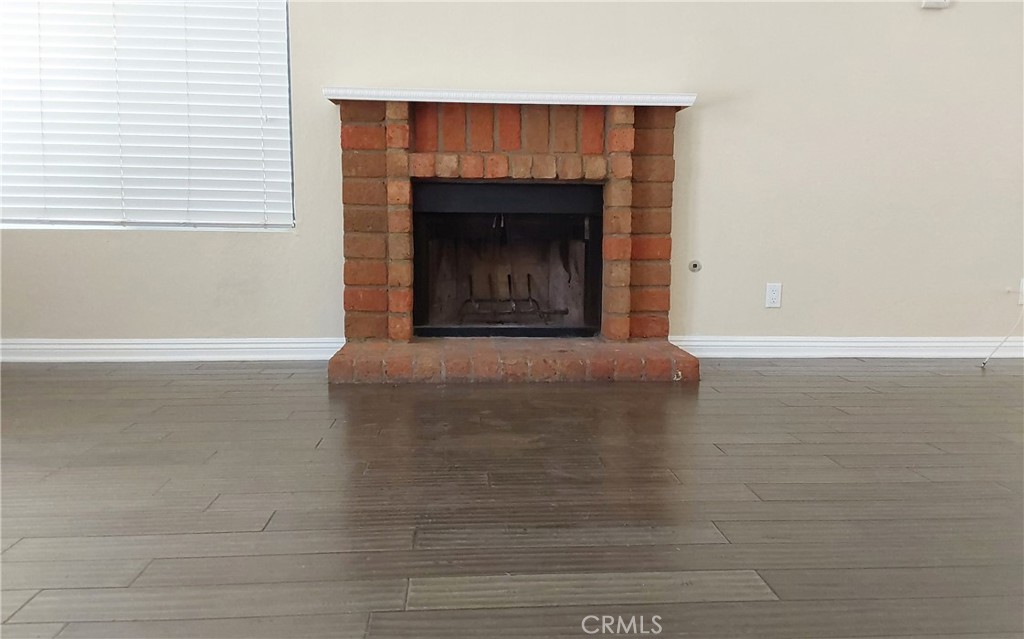 https://media.crmls.org/medias/a14cde8d-e130-496a-8bd6-1ac0a47c8273.jpg?preset=X-Large