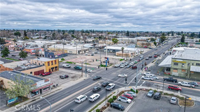1616 Martin Luther King Jr Way, Merced, California 95340, ,Commercial Lease,For Rent,1616 Martin Luther King Jr Way,CRMC24045105