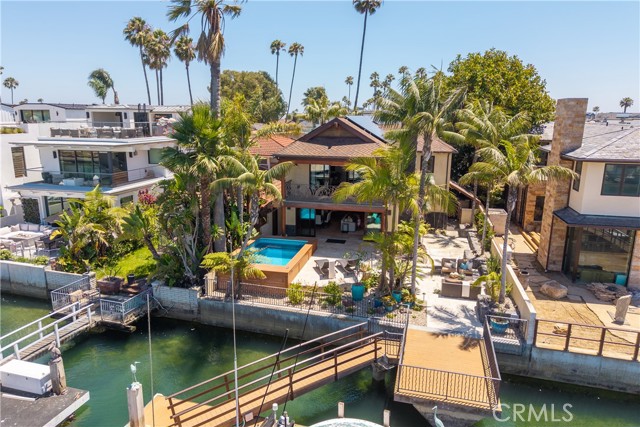 3908 Channel Place, Newport Beach CA: https://media.crmls.org/medias/a14e5556-8f80-4b36-984b-4c8286d08925.jpg