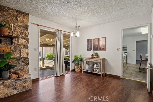 657 Villa Drive, Chico CA: https://media.crmls.org/medias/a14e5e44-fbe6-4602-970a-3f04c70cb253.jpg