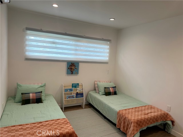 Detail Gallery Image 12 of 15 For 3160 Warwick Ave #4,  Los Angeles,  CA 90032 - 2 Beds | 1 Baths