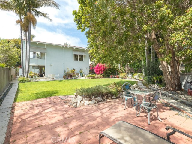 712 Yarmouth Road, Palos Verdes Estates, California 90274, 3 Bedrooms Bedrooms, ,2 BathroomsBathrooms,Residential,Sold,Yarmouth,SB21096002