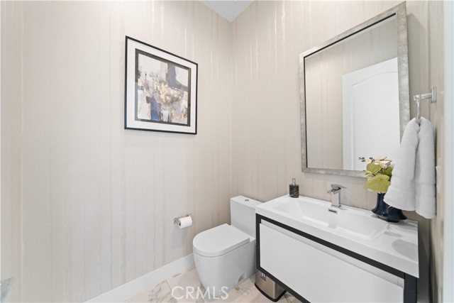 Detail Gallery Image 30 of 75 For 83 Lunar, Irvine,  CA 92618 - 5 Beds | 6/1 Baths