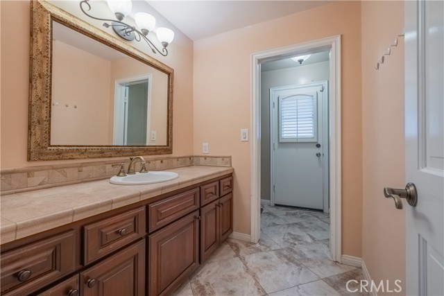 Detail Gallery Image 31 of 58 For 2899 N Monte Verde Dr, Covina,  CA 91724 - 5 Beds | 5 Baths