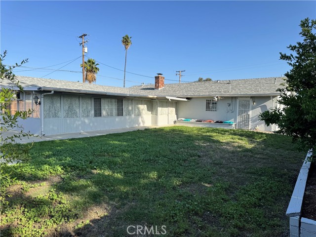 2064 E Campus Way, Hemet CA: https://media.crmls.org/medias/a14f98a8-9197-4bca-8a44-bd79ea24f9f8.jpg