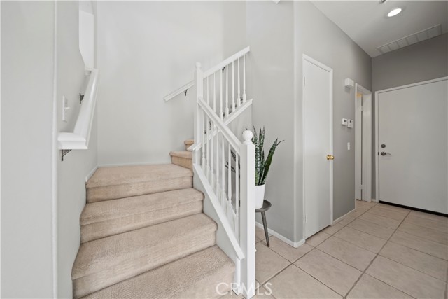 Detail Gallery Image 20 of 43 For 28412 Mayfair Dr, Valencia,  CA 91354 - 3 Beds | 2/1 Baths