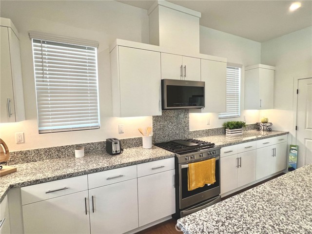 Spacious kitchen