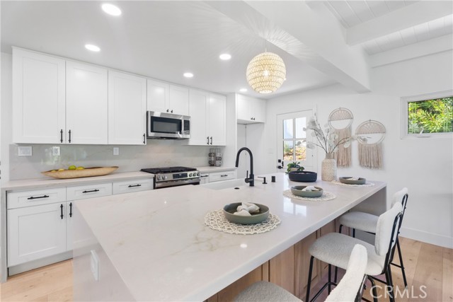 4532 Zella Lane, Yorba Linda CA: https://media.crmls.org/medias/a1505e25-f382-44a9-b294-c2f93252a0c5.jpg