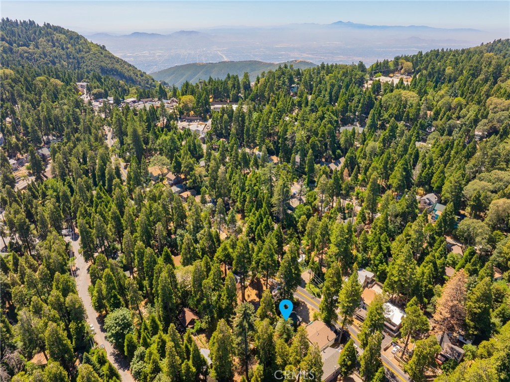 https://media.crmls.org/medias/a15072b6-9459-4a9b-a04d-4fcc9f55c3d9.jpg?preset=X-Large