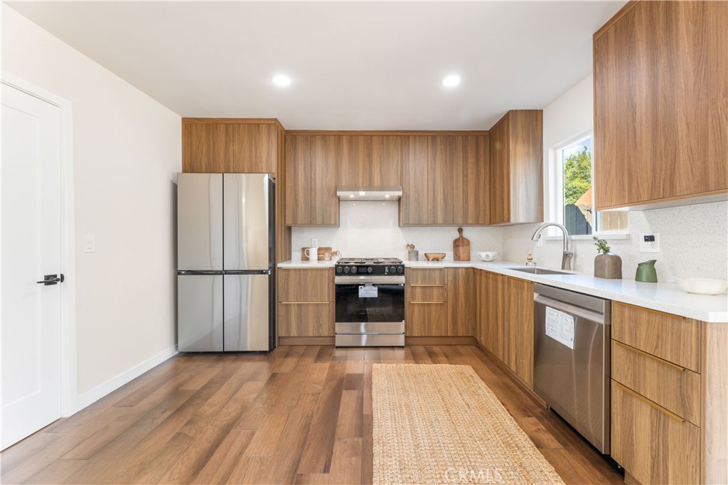 MLS #DW25251939 image #5