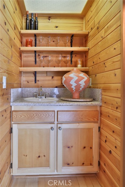 Detail Gallery Image 25 of 65 For 27720 St Bernard Ln, Lake Arrowhead,  CA 92352 - 4 Beds | 3 Baths