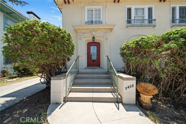 1412 S Victoria Avenue, Los Angeles CA: https://media.crmls.org/medias/a1526696-9baa-44c9-b0c1-c56f06a144f2.jpg