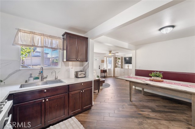 Detail Gallery Image 11 of 29 For 11113 Van Buren Ave, Inglewood,  CA 90044 - 3 Beds | 2 Baths