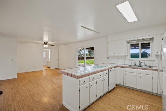 Detail Gallery Image 3 of 42 For 4229 Caballo Way, Chico,  CA 95973 - 3 Beds | 2 Baths