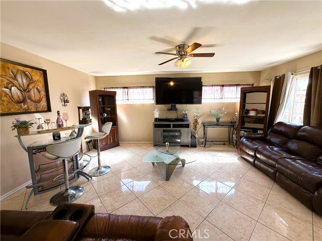 Detail Gallery Image 22 of 40 For 1320 White Ln, Bakersfield,  CA 93307 - 4 Beds | 2 Baths