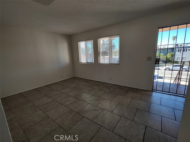 Detail Gallery Image 14 of 24 For 2759 Conejo Dr, San Bernardino,  CA 92404 - 2 Beds | 1 Baths