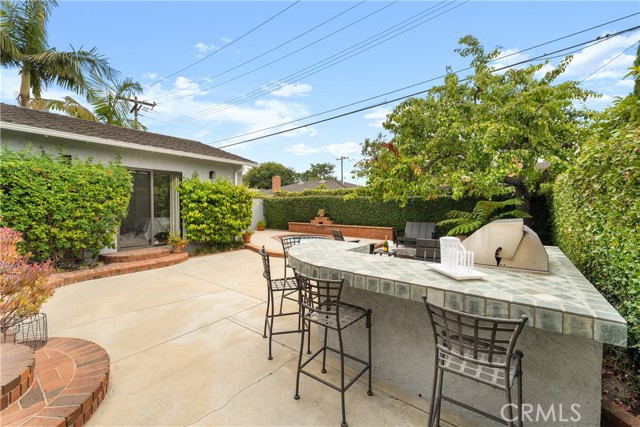 6860 E Roxanne Way, Long Beach CA: https://media.crmls.org/medias/a153af53-6136-432a-977b-c9b205f9216f.jpg