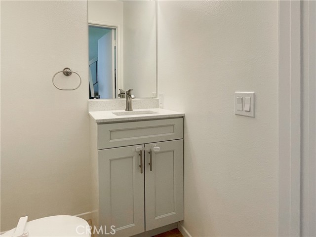 17081 Green Lane, Huntington Beach CA: https://media.crmls.org/medias/a154e38c-5144-42f2-91fd-577a45ecffb0.jpg