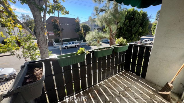 Detail Gallery Image 8 of 19 For 18645 Hatteras #208,  Tarzana,  CA 91356 - 1 Beds | 1 Baths