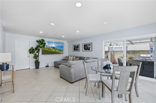 Image 14 of 60 For 4395 Avenida Carmel