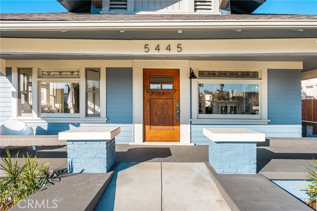 Detail Gallery Image 2 of 20 For 5445 S Victoria, Los Angeles,  CA 90043 - 3 Beds | 2 Baths