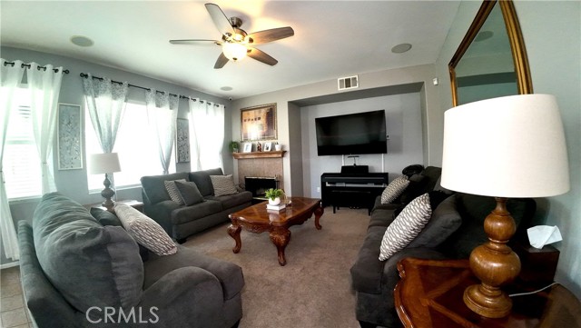 Detail Gallery Image 6 of 23 For 1847 Browning Ct, San Jacinto,  CA 92583 - 4 Beds | 2/1 Baths