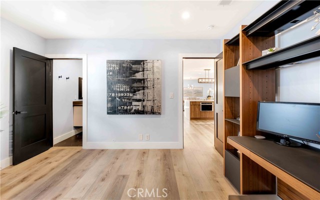 Detail Gallery Image 23 of 29 For 16688 Oldham St, Encino,  CA 91436 - 5 Beds | 3/1 Baths