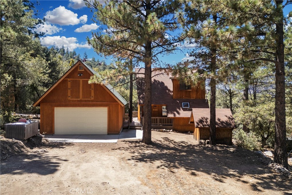 1625 Woodland Drive