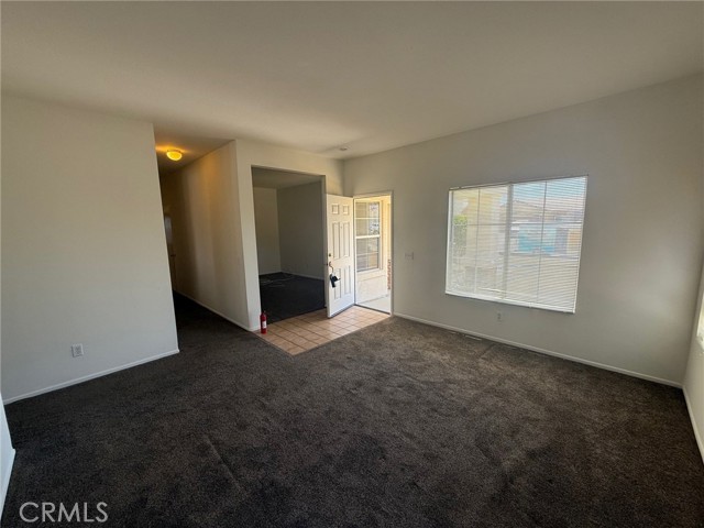 2027 Warwick Street, San Jacinto CA: https://media.crmls.org/medias/a156f497-a865-48d0-a57a-c7f323562f0c.jpg