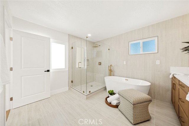 Detail Gallery Image 33 of 61 For 13802 Margene, Irvine,  CA 92620 - 5 Beds | 4 Baths