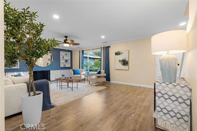 Detail Gallery Image 11 of 38 For 2914 S Rene, Santa Ana,  CA 92704 - 4 Beds | 3 Baths