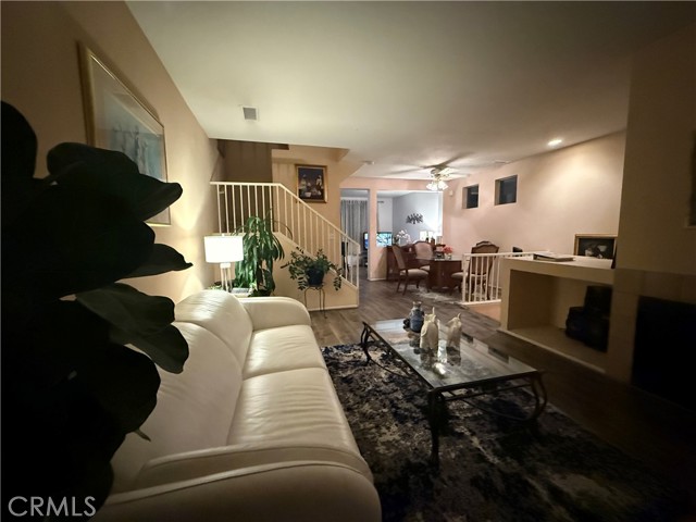 12640 Antigua Court, Lynwood CA: https://media.crmls.org/medias/a1575955-f328-460c-8d00-d6131bbf95c5.jpg