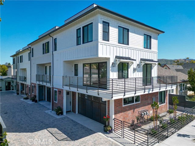 Detail Gallery Image 1 of 46 For 574 Pacific, San Luis Obispo,  CA 93401 - 3 Beds | 3/1 Baths