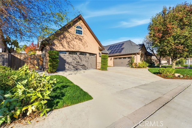 Detail Gallery Image 3 of 66 For 170 W Pioneer Way, Hanford,  CA 93230 - 4 Beds | 3 Baths